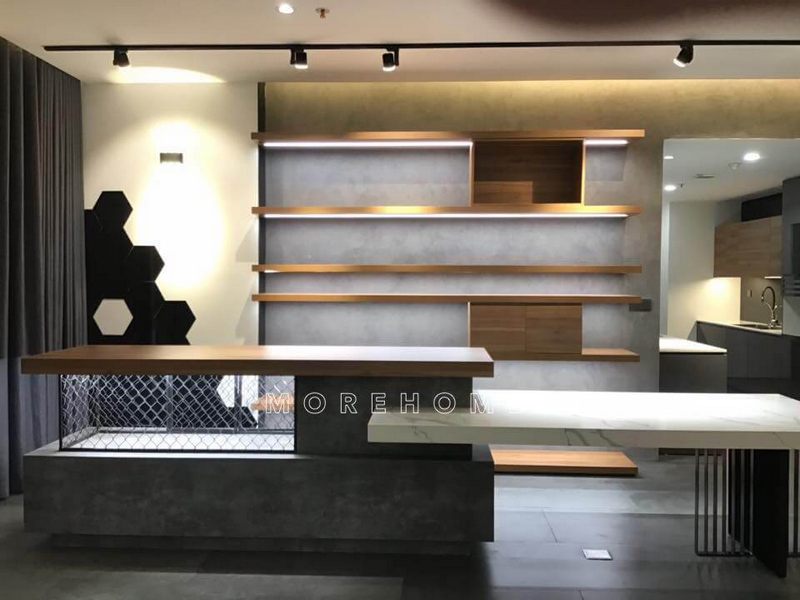 Thi công nội thất penthouse cao cấp tại khu vực bàn ăn hiện đại Skylake Phạm Hùng đã được hoàn thành và đưa ra hình ảnh.